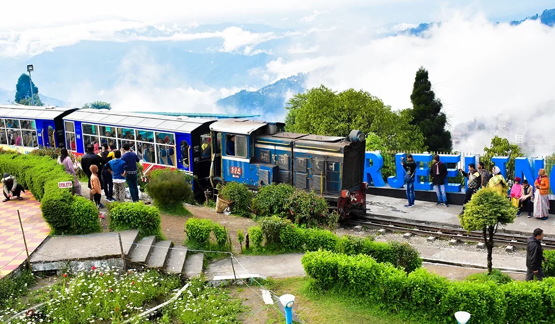 Darjeeling Tour Package Under 10000 from Siliguri Bagdogra Njp